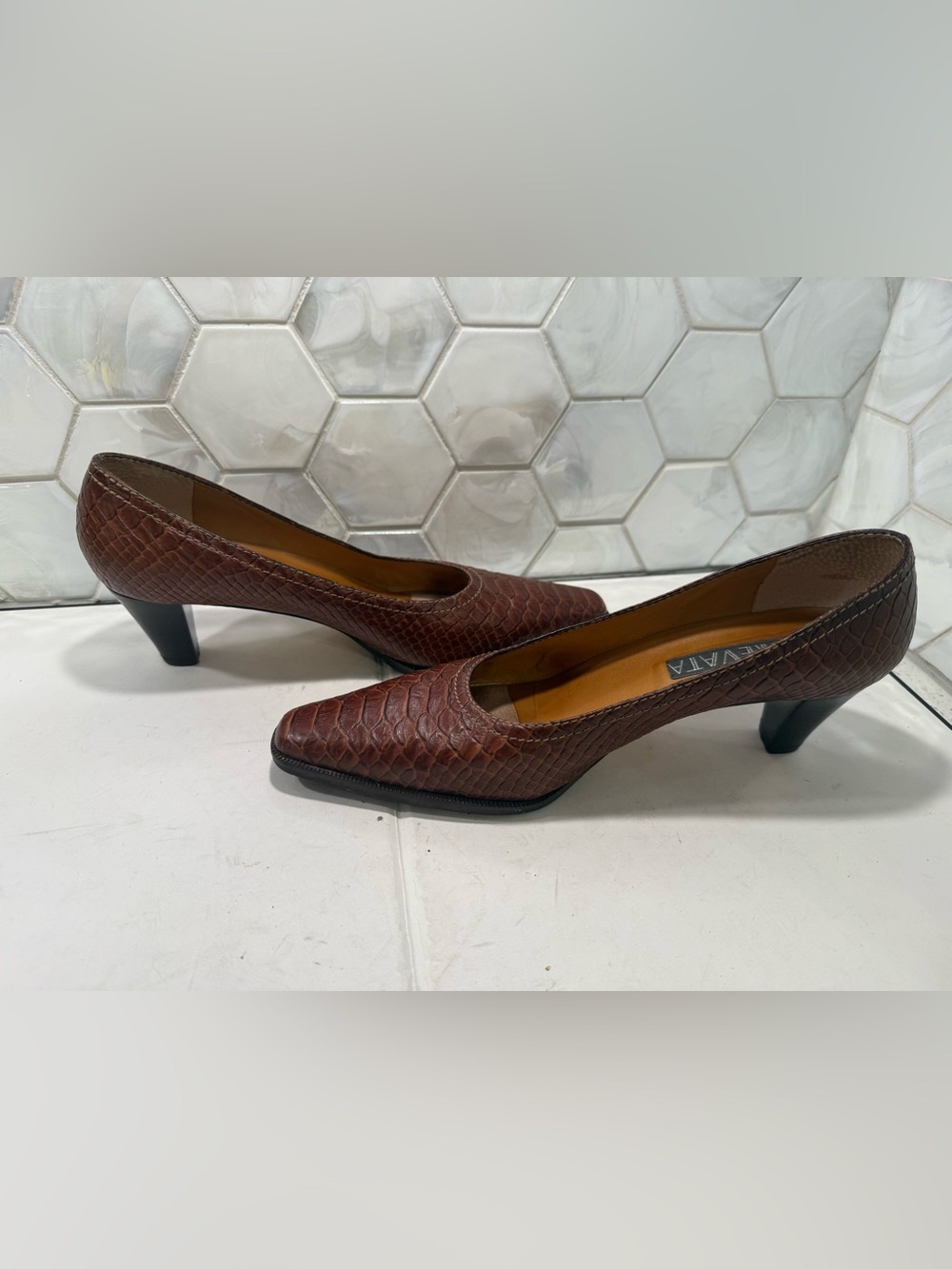 Prevata VTG Brown Leather Pumps Textured Animal Print Sz 10 Handcrafted In Italy - Picture 4 of 9